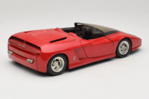 Pininfarina Mythos Rot Revell 1:18 8806 Druckguss — Bild 3 von 8