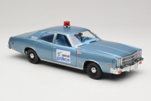 Plymouth Fury Beverly Hills PD Blau GreenLight 1:18 19069 Druckguss — Bild 6 von 8