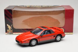 Pontiac Fiero GT Rot Road Signature 1:18 92588 Druckguss — Bild 8 von 8
