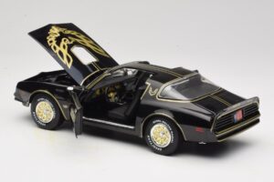 Pontiac Firebird Trans Am SE Smokey and the Bandit Joyride 1:18 33121 Druckguss — Bild 5 von 8