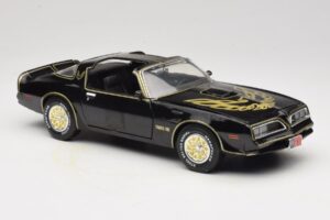 Pontiac Firebird Trans Am SE Smokey and the Bandit Joyride 1:18 33121 Druckguss — Bild 6 von 8