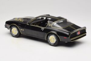 Pontiac Firebird Trans Am SE Smokey and the Bandit Joyride 1:18 33121 Druckguss — Bild 7 von 8