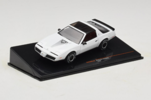 Pontiac Firebird Weiß IXO 1:43 CLC582N Druckguss — Bild 2 von 4