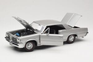 Pontiac GTO Silber Sun Star 1:18 1821 Druckguss — Bild 2 von 8
