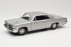 Pontiac GTO Silber Sun Star 1:18 1821 Druckguss