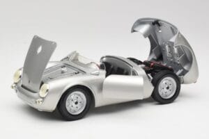 Porsche 550 A Spyder Silber Maisto 1:18 50314 Druckguss — Bild 2 von 8