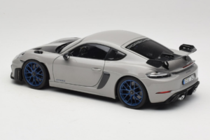 Porsche 718 Cayman 982 GT4 RS Weissach Package Chalk Norev 1:18 187253 Druckguss — Bild 7 von 8