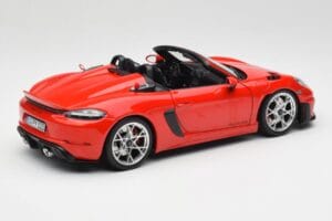 Porsche 718 Spyder RS Guards Red Norev 1:18 187271 Druckguss — Bild 3 von 8