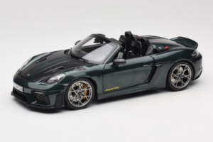 Porsche 718 Spyder RS Weissach Pack Forest Green Norev 1:18 187272 Druckguss