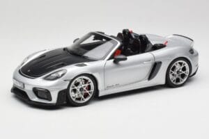 Porsche 718 Spyder RS Weissach Pack GT-Silver Metallic Norev 1:18 187270 Druckguss