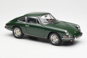 Porsche 901 Grün CMC 1:18 M-067B Druckguss — Bild 4 von 6