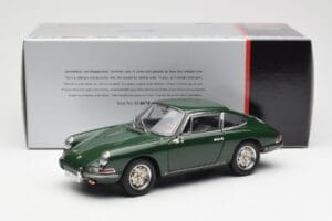 Porsche 901 Grün CMC 1:18 M-067B Druckguss — Bild 6 von 6