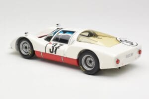 Porsche 906 K #37 V. Elford / B. Pon Porsche System 24 Hours of Le Mans 1967 Minichamps 1:18 100676137 Druckguss — Bild 7 von 8