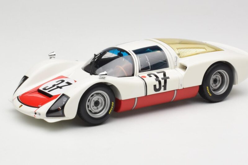 Porsche 906 K #37 V. Elford / B. Pon Porsche System 24 Hours of Le Mans 1967 Minichamps 1:18 100676137 Druckguss