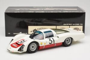 Porsche 906 LH #31 H. Herrmann / H. Linge Porsche System Engineering 24 Hours of Le Mans 1966 Minichamps 1:18 100666131 Druck — Bild 8 von 8
