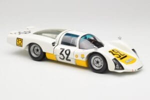 Porsche 906LH #32 Porsche System Engineering G. Schutz / P. De Klerk 24 Hours of Le Mans 1966 Minichamps 1:18 100666132 Druck — Bild 6 von 8