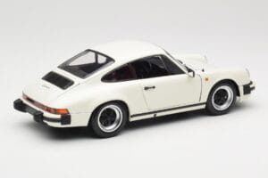 Porsche 911 930 Carrera 3.2 Grand Prix White Minichamps 1:18 100063024 Druckguss — Bild 3 von 8