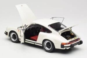Porsche 911 930 Carrera 3.2 Grand Prix White Minichamps 1:18 100063024 Druckguss — Bild 5 von 8