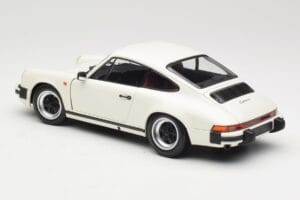 Porsche 911 930 Carrera 3.2 Grand Prix White Minichamps 1:18 100063024 Druckguss — Bild 7 von 8