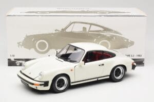 Porsche 911 930 Carrera 3.2 Grand Prix White Minichamps 1:18 100063024 Druckguss — Bild 8 von 8