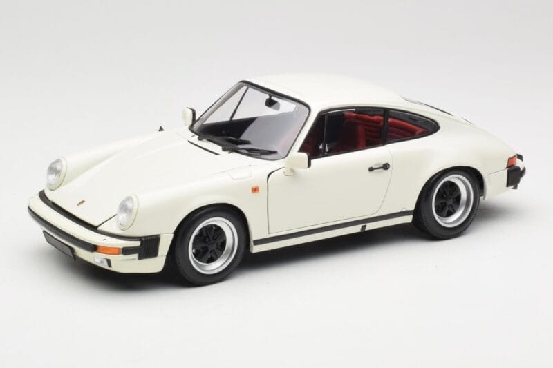 Porsche 911 930 Carrera 3.2 Grand Prix White Minichamps 1:18 100063024 Druckguss