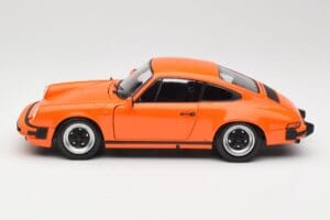 Porsche 911 930 Carrera 3.2 Signal Orange Minichamps 1:18 100063025 Druckguss — Bild 4 von 8