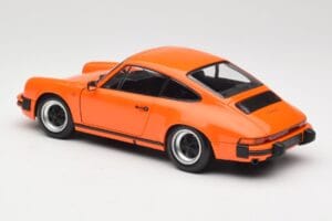 Porsche 911 930 Carrera 3.2 Signal Orange Minichamps 1:18 100063025 Druckguss — Bild 7 von 8