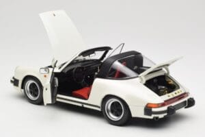 Porsche 911 930 Carrera Targa 3.2 Grand Prix White Minichamps 1:18 100063062 Druckguss — Bild 5 von 8