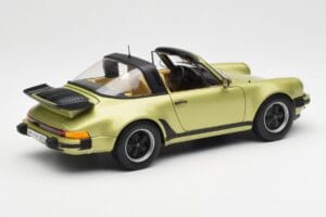 Porsche 911 930 Turbo Targa Grün Metallic Norev 1:18 187526 Druckguss — Bild 4 von 10