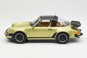 Porsche 911 930 Turbo Targa Grün Metallic Norev 1:18 187526 Druckguss — Bild 5 von 10