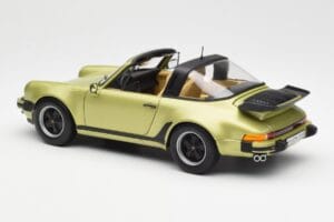Porsche 911 930 Turbo Targa Grün Metallic Norev 1:18 187526 Druckguss — Bild 9 von 10