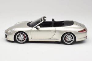 Porsche 911 991 Carrera S Cabriolet GT Silber Metallic Minichamps 1:18 100061030 Druckguss — Bild 4 von 8