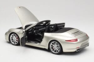 Porsche 911 991 Carrera S Cabriolet GT Silber Metallic Minichamps 1:18 100061030 Druckguss — Bild 5 von 8