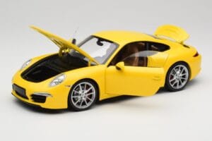Porsche 911 991 Carrera S Racing Yellow Minichamps 1:18 100061021 Druckguss — Bild 2 von 8
