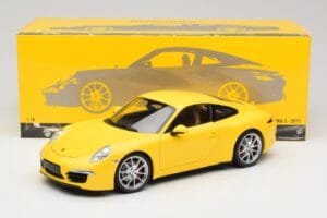 Porsche 911 991 Carrera S Racing Yellow Minichamps 1:18 100061021 Druckguss — Bild 8 von 8