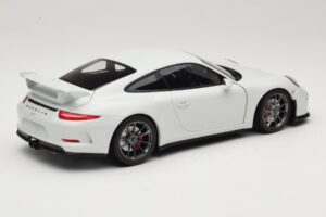Porsche 911 991 GT3 Weiß Mit Silbernen Felgen Minichamps 1:18 113062721 Druckguss — Bild 3 von 8