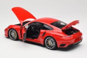 Porsche 911 991 Turbo S Guards Red Minichamps 1:18 110067122 Druckguss — Bild 5 von 8