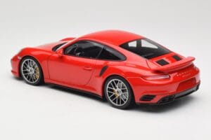 Porsche 911 991 Turbo S Guards Red Minichamps 1:18 110067122 Druckguss — Bild 7 von 8