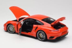 Porsche 911 991 Turbo S Lava Orange Minichamps 1:18 110067120 Druckguss — Bild 5 von 8