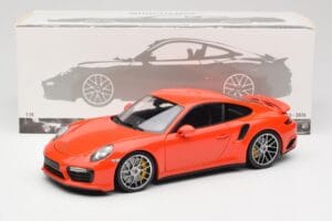 Porsche 911 991 Turbo S Lava Orange Minichamps 1:18 110067120 Druckguss — Bild 8 von 8