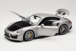 Porsche 911 991 Turbo S Silber Minichamps 1:18 113067126 Druckguss — Bild 2 von 8