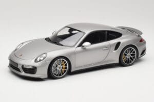Porsche 911 991 Turbo S Silber Minichamps 1:18 113067126 Druckguss