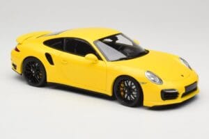Porsche 911 991 Turbo S Gelb Mit Schwarzen Felgen Minichamps 1:18 110062321 Druckguss — Bild 6 von 8