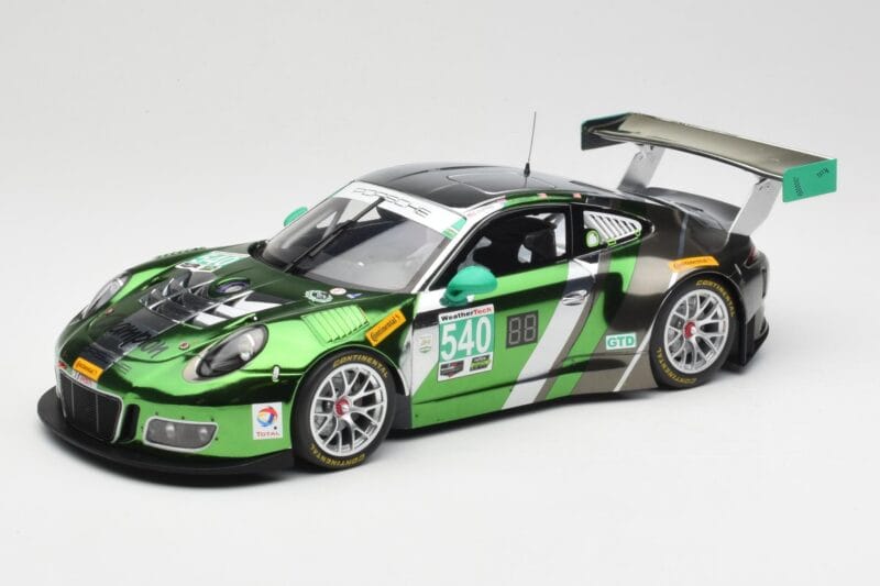 Porsche 911 991.1 GT3 R #540 Black Swan Racing P. Long / T. Pilgrim 24h Daytona 2016 Minichamps 1:18 155166540 Druckguss