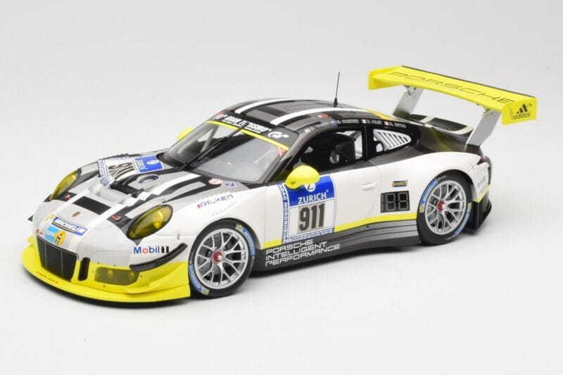 Porsche 911 991.1 GT3 R #911 Manthey Racing N. Tandy / E. Bamber 24h Nürburgring 2016 Minichamps 1:18 155166911 Druckguss
