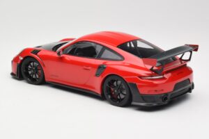 Porsche 911 GT2 RS 991.2 Rot Schwarze Felgen Minichamps 1:18 155068307 Druckguss — Bild 5 von 6