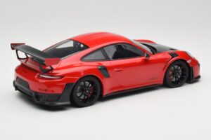 Porsche 911 GT2 RS 991.2 Rot Schwarze Felgen Minichamps 1:18 155968307 Druckguss — Bild 2 von 6