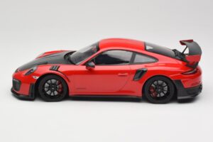 Porsche 911 GT2 RS 991.2 Rot Schwarze Felgen Minichamps 1:18 155968307 Druckguss — Bild 3 von 6