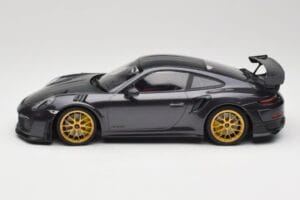 Porsche 911 991.2 GT2 RS Weissach Package Purple Metallic Mit Goldenen Magnesium-Felgen Minichamps 1:18 153068322 Druckguss — Bild 3 von 6