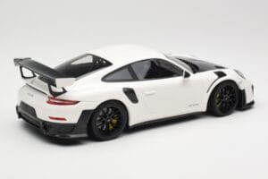 Porsche 911 991.2 GT2 RS Weiß mit Schwarzen Felgen Minichamps 1:18 155068310 Druckguss — Bild 2 von 6